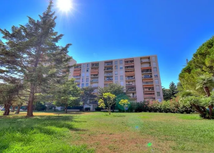 Charmant Studio Renove A Antibes, Plage A 10 Min A Pied
